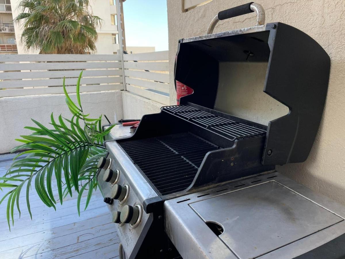 Apartament דירת סטודיו יפיפיה על גג ומרפסת שמש ברחוב הירקון Tel Awiw Zewnętrze zdjęcie