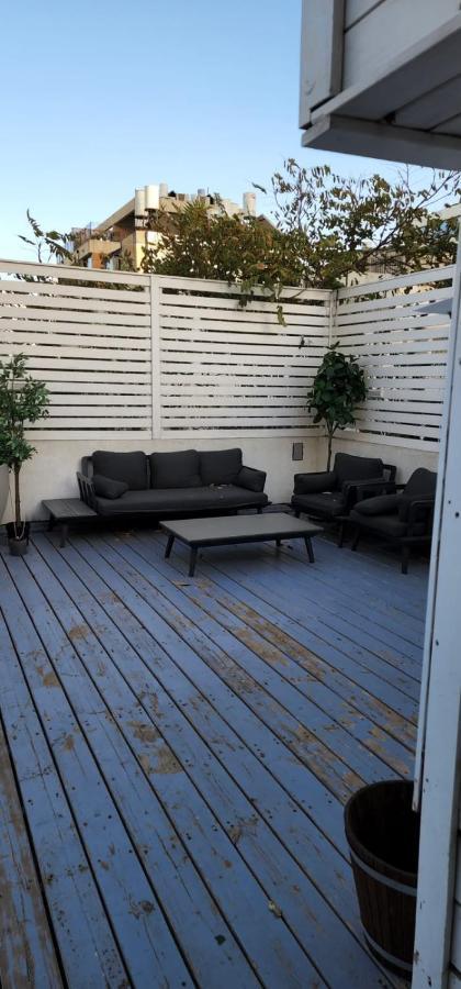 Apartament דירת סטודיו יפיפיה על גג ומרפסת שמש ברחוב הירקון Tel Awiw Zewnętrze zdjęcie