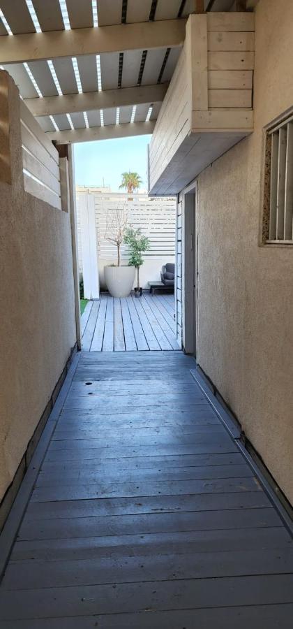 Apartament דירת סטודיו יפיפיה על גג ומרפסת שמש ברחוב הירקון Tel Awiw Zewnętrze zdjęcie